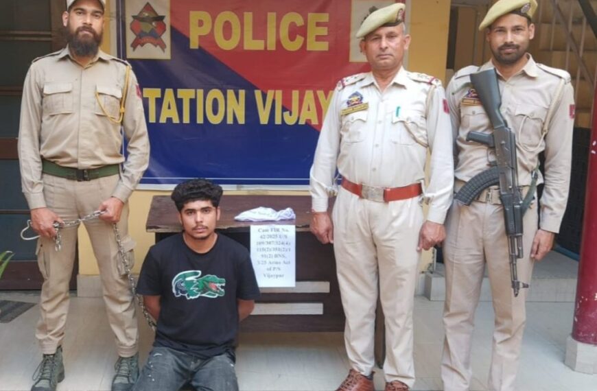 Criminal held with country-made pistol in Samba