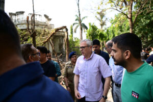 J&K CM Abdullah visits residential areas hit by…